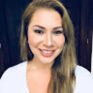 Meet your Posher, Monica